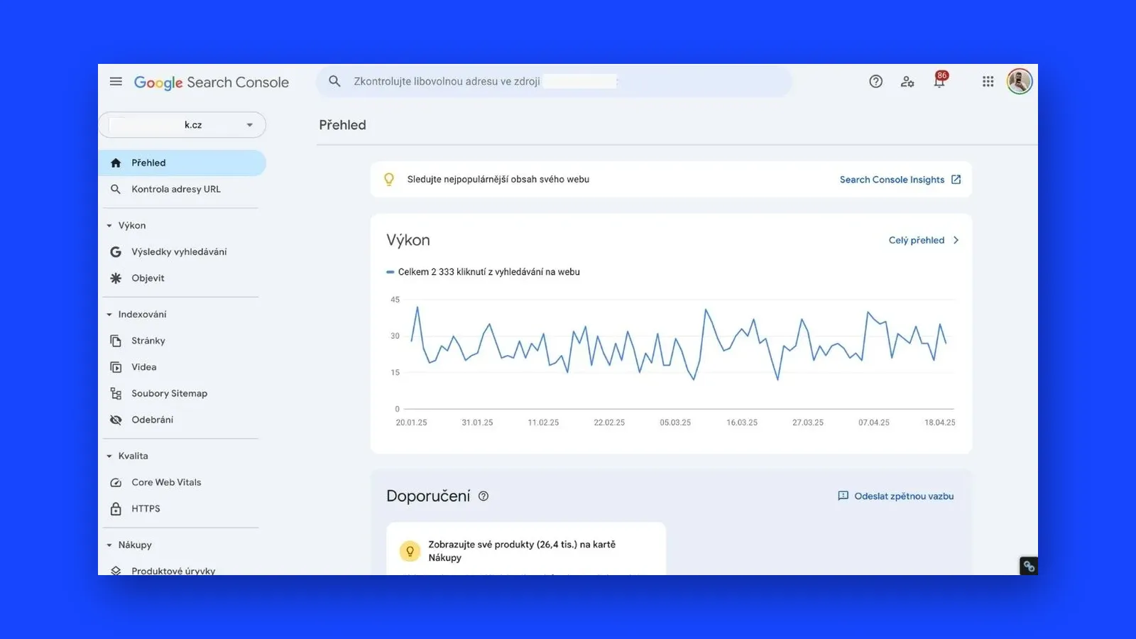 Přehled v Google Search Console s grafem kliknutí z vyhledávání